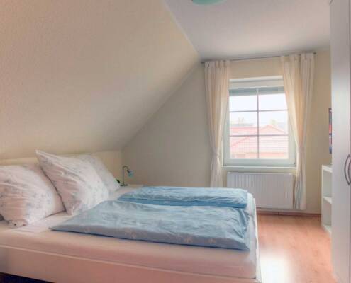 Schlafzimmer 2